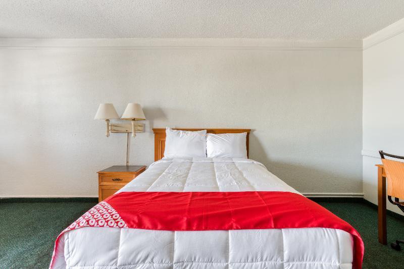 Hemp Inn Oklahoma City South Buitenkant foto